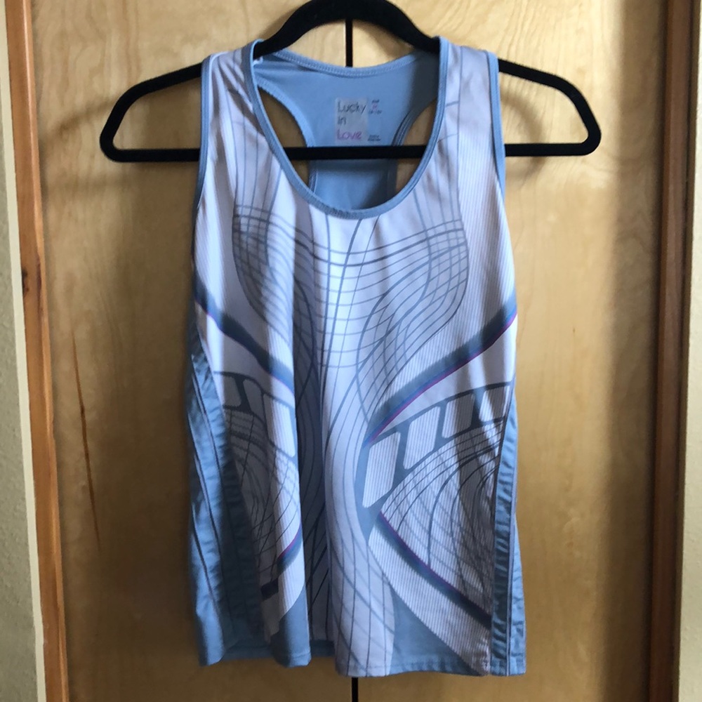 Graphic M tank